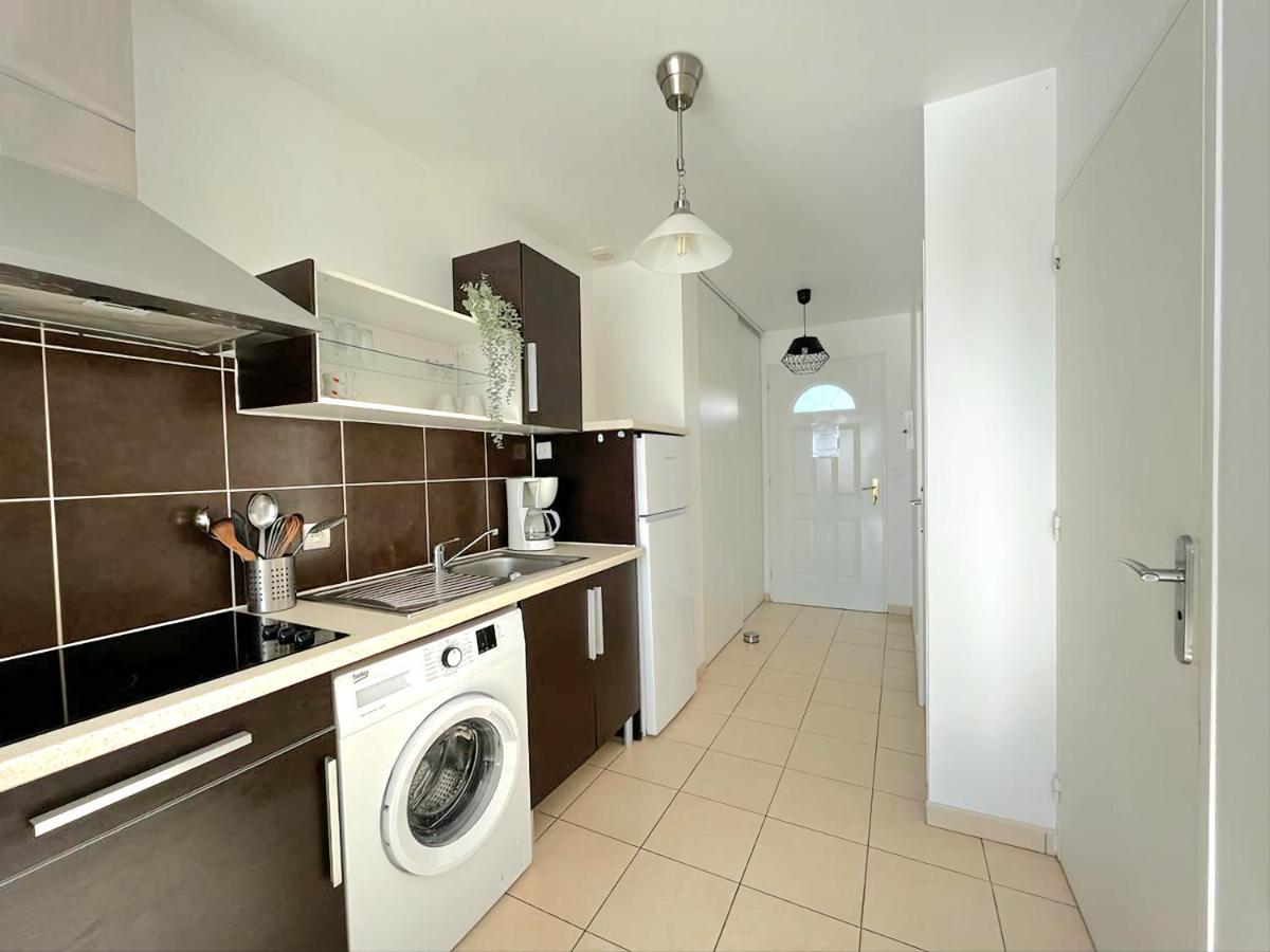Logement Thermale Et De Tourisme Les Acacias 2 Jonzac Exterior photo