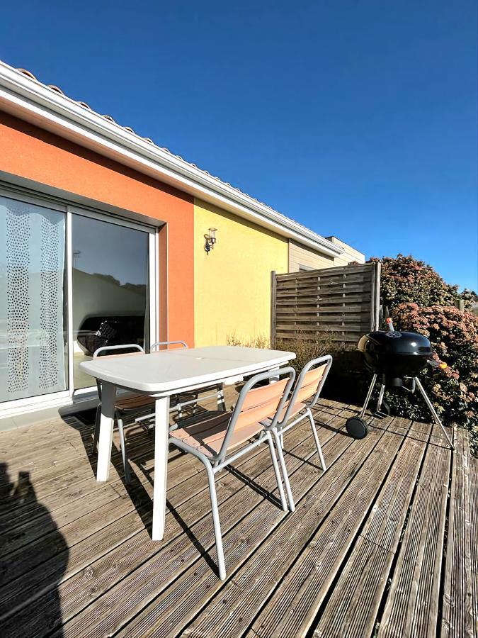 Logement Thermale Et De Tourisme Les Acacias 2 Jonzac Exterior photo